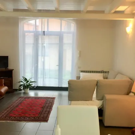 Bezzi Davide Maison Lägenhet